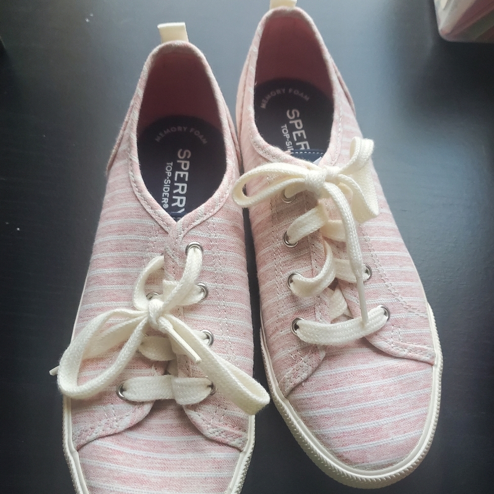 Sperry new kids size 2
